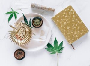 Nuovo digital trend: la cannabis light